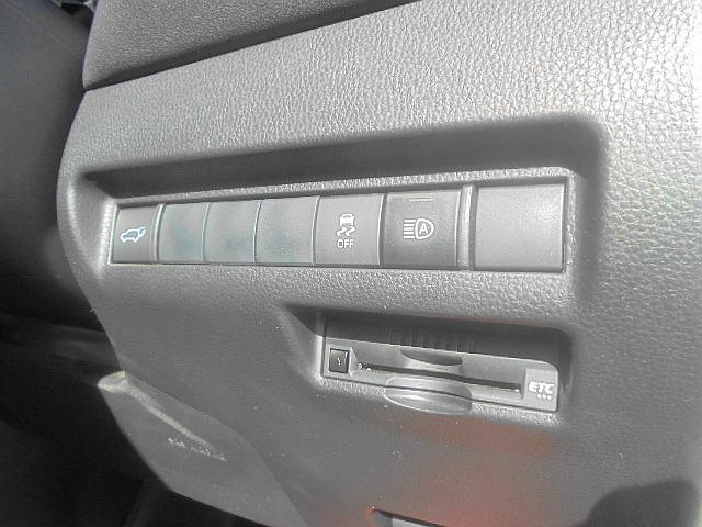 ハリアー G トヨタセーフティセンス PCS BSM RCTA AHS AHB RSA LTA VSC レーダークルーズ 純ナビ Bモニター デジタルインナーミラー Pバックドア ETC LEDヘッド 純18アルミ(12枚目)