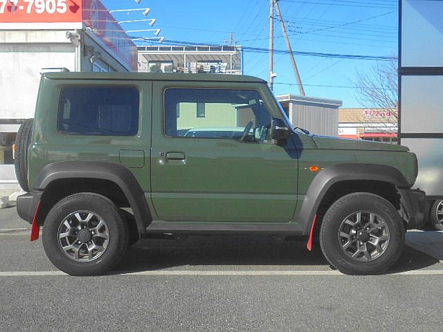 ジムニーシエラ JC ワンオーナー DOP8インチナビ フルセグ バックモニター レーダーセーフティ クルコン LDA VSC オートエアコン 前後ドラレコ シートヒーター スマートキー プッシュスタート マッドガード(4枚目)