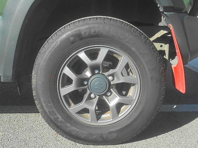 ジムニーシエラ JC ワンオーナー DOP8インチナビ フルセグ バックモニター レーダーセーフティ クルコン LDA VSC オートエアコン 前後ドラレコ シートヒーター スマートキー プッシュスタート マッドガード(20枚目)