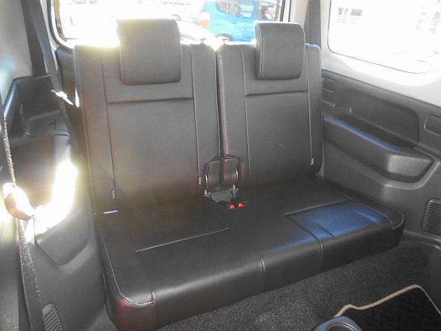 ジムニー ランドベンチャー　イクリプスナビ　フルセグ　マッドガード　パートタイム４ＷＤ　黒半革シート　Ｄ席シートヒーター　キーレス　フォグ　ミラーヒーター　純１６アルミ　Ｍ＋Ｓタイヤ　フロアマット　ドアバイザー（25枚目）