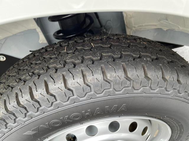 スタンダード　４ＷＤ　軽トラック　ＣＶＴ　エアコン　パワーステアリング(11枚目)