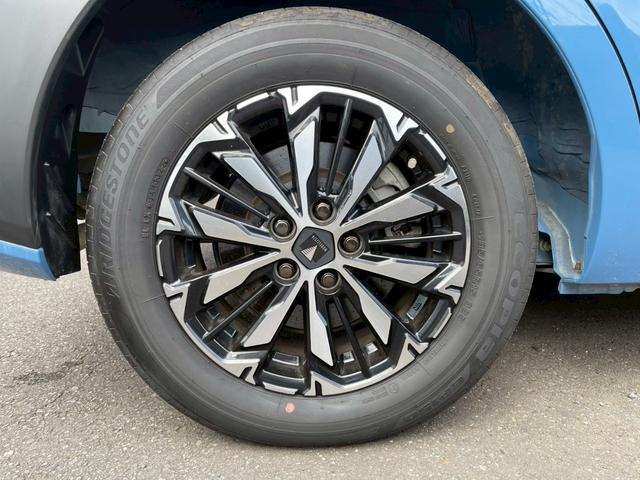 シエンタ Z ドライブレコーダー バックカメラ ナビ オートクルーズコントロール レーンアシスト 衝突被害軽減システム 両側電動スライドドア LEDヘッドランプ スマートキー CVT アルミホイール USB 記録簿(10枚目)