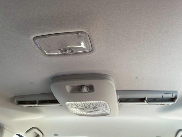 シエンタ Z ドライブレコーダー バックカメラ ナビ オートクルーズコントロール レーンアシスト 衝突被害軽減システム 両側電動スライドドア LEDヘッドランプ スマートキー CVT アルミホイール USB 記録簿(27枚目)