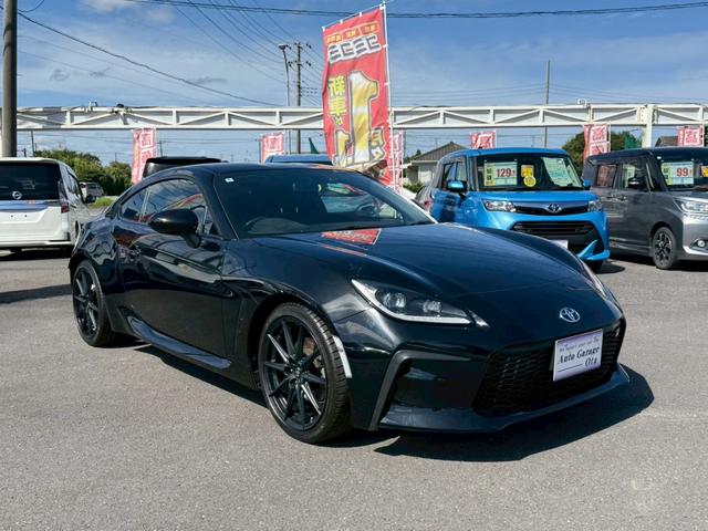 ＧＲ８６ ＲＺ　ドライブレコーダー　バックカメラ　ＴＶ　オートクルーズコントロール　ＭＴ　オートライト　ＬＥＤヘッドランプ　スマートキー　電動格納ミラー　シートヒーター　アルミホイール　盗難防止システム（3枚目）