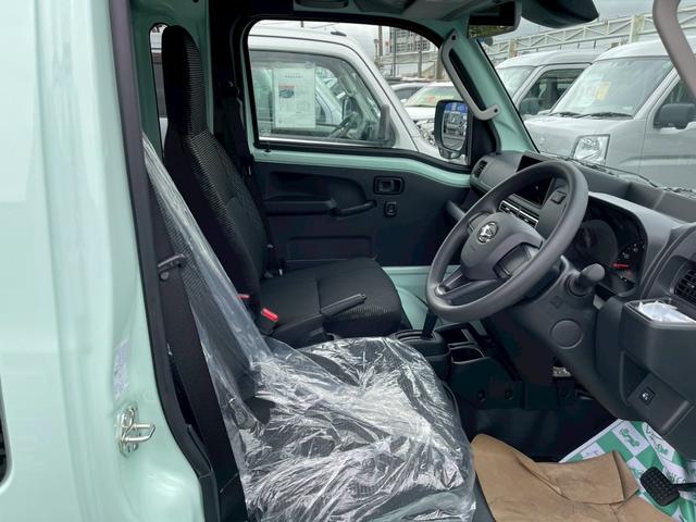 ハイゼットトラック ジャンボエクストラ　４ＷＤ　軽トラック　ＣＶＴ　衝突被害軽減システム　クリアランスソナー　スマートキー　アイドリングストップ　ＥＳＣ　パワーステアリング　運転席エアバッグ（3枚目）