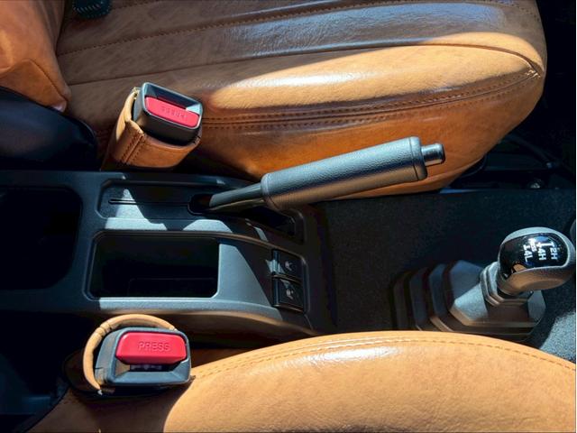 ジムニー ＸＬ　４ＷＤ　ドライブレコーダー　衝突被害軽減システム　オートライト　スマートキー　アイドリングストップ　ＭＴ　盗難防止システム　ＡＢＳ　ＥＳＣ　衝突安全ボディ　エアコン　パワーウィンドウ　運転席エアバッグ（46枚目）