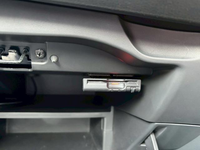 ノート X 全周囲カメラ ナビ TV レーンアシスト 衝突被害軽減システム スマートキー CVT 盗難防止システム 衝突安全ボディ ABS ESC エアコン パワーステアリング パワーウィンドウ(52枚目)