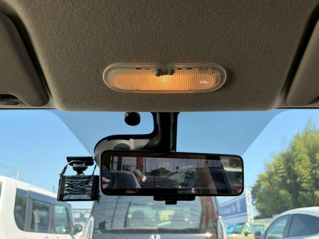 ノート Ｘ　全周囲カメラ　ナビ　ＴＶ　レーンアシスト　衝突被害軽減システム　スマートキー　ＣＶＴ　盗難防止システム　衝突安全ボディ　ＡＢＳ　ＥＳＣ　エアコン　パワーステアリング　パワーウィンドウ（61枚目）