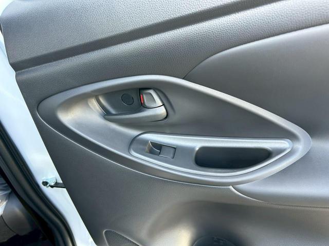 ヤリスクロス ハイブリッドZ 全周囲カメラ クリアランスソナー オートクルーズコントロール レーンアシスト パワーシート 衝突被害軽減システム ナビ TV オートマチックハイビーム オートライト LEDヘッドランプ 電動リアゲート(26枚目)