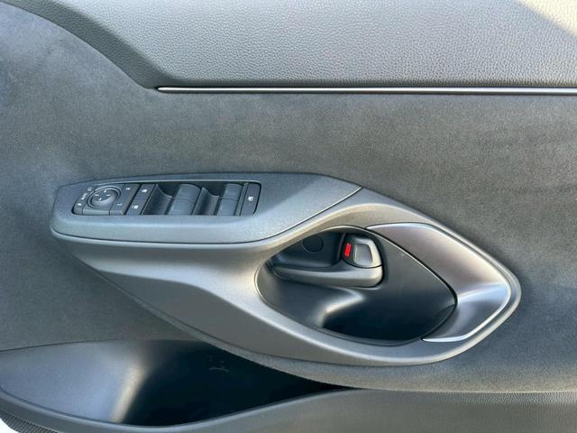 ヤリスクロス ハイブリッドZ 全周囲カメラ クリアランスソナー オートクルーズコントロール レーンアシスト パワーシート 衝突被害軽減システム ナビ TV オートマチックハイビーム オートライト LEDヘッドランプ 電動リアゲート(36枚目)