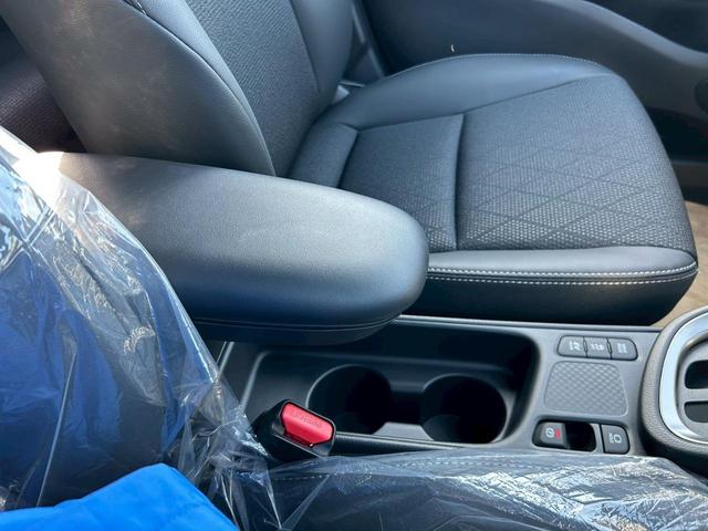 ヤリスクロス ハイブリッドZ 全周囲カメラ クリアランスソナー オートクルーズコントロール レーンアシスト パワーシート 衝突被害軽減システム ナビ TV オートマチックハイビーム オートライト LEDヘッドランプ 電動リアゲート(40枚目)