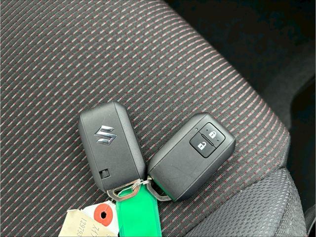 スイフトスポーツ ベースグレード　ナビ　オートクルーズコントロール　アルミホイール　ＬＥＤヘッドランプ　スマートキー　電動格納ミラー　ＭＴ　盗難防止システム　衝突安全ボディ　ＡＢＳ　ＥＳＣ　エアコン　パワーステアリング（58枚目）