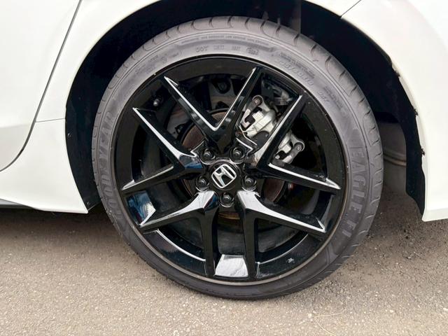 シビック ＲＳ　ドライブレコーダー　クリアランスソナー　オートクルーズコントロール　衝突被害軽減システム　ＬＥＤヘッドランプ　ＭＴ　スマートキー　盗難防止システム　衝突安全ボディ　ＡＢＳ　ＥＳＣ　エアコン（10枚目）