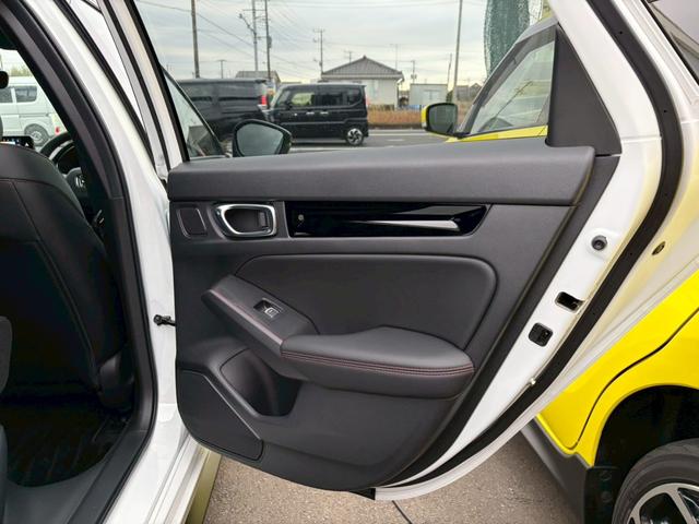 シビック ＲＳ　ドライブレコーダー　クリアランスソナー　オートクルーズコントロール　衝突被害軽減システム　ＬＥＤヘッドランプ　ＭＴ　スマートキー　盗難防止システム　衝突安全ボディ　ＡＢＳ　ＥＳＣ　エアコン（17枚目）