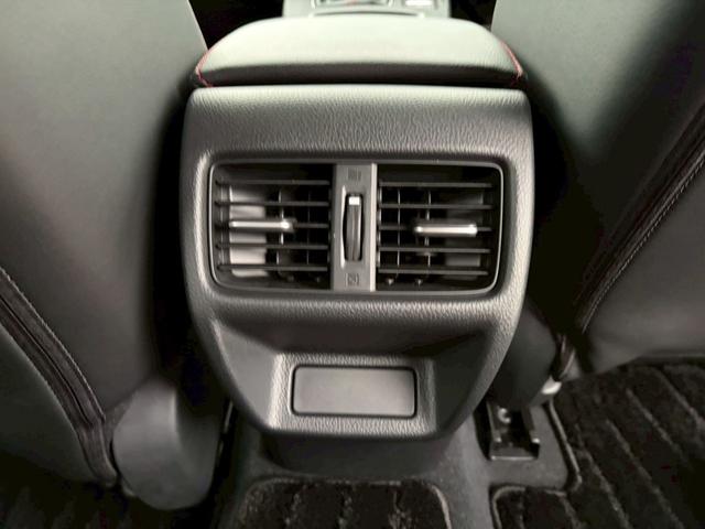 シビック ＲＳ　ドライブレコーダー　クリアランスソナー　オートクルーズコントロール　衝突被害軽減システム　ＬＥＤヘッドランプ　ＭＴ　スマートキー　盗難防止システム　衝突安全ボディ　ＡＢＳ　ＥＳＣ　エアコン（25枚目）