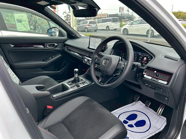 シビック ＲＳ　ドライブレコーダー　クリアランスソナー　オートクルーズコントロール　衝突被害軽減システム　ＬＥＤヘッドランプ　ＭＴ　スマートキー　盗難防止システム　衝突安全ボディ　ＡＢＳ　ＥＳＣ　エアコン（29枚目）