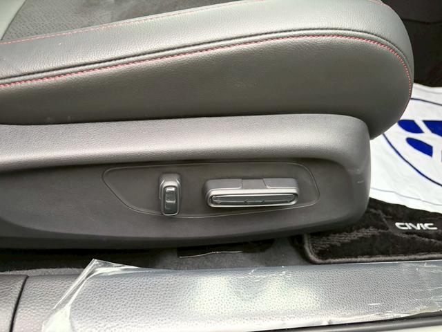 シビック ＲＳ　ドライブレコーダー　クリアランスソナー　オートクルーズコントロール　衝突被害軽減システム　ＬＥＤヘッドランプ　ＭＴ　スマートキー　盗難防止システム　衝突安全ボディ　ＡＢＳ　ＥＳＣ　エアコン（30枚目）