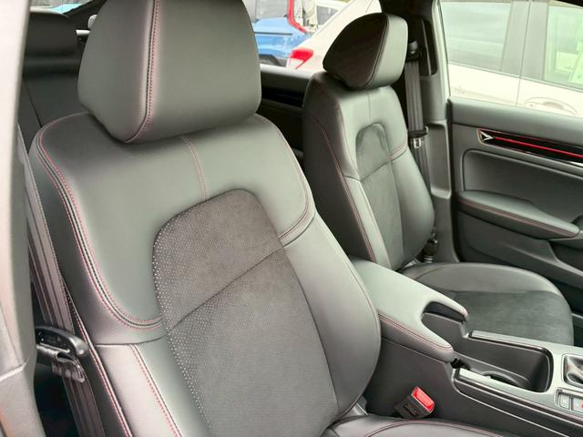 シビック ＲＳ　ドライブレコーダー　クリアランスソナー　オートクルーズコントロール　衝突被害軽減システム　ＬＥＤヘッドランプ　ＭＴ　スマートキー　盗難防止システム　衝突安全ボディ　ＡＢＳ　ＥＳＣ　エアコン（31枚目）