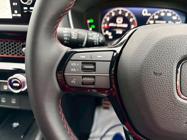 シビック ＲＳ　ドライブレコーダー　クリアランスソナー　オートクルーズコントロール　衝突被害軽減システム　ＬＥＤヘッドランプ　ＭＴ　スマートキー　盗難防止システム　衝突安全ボディ　ＡＢＳ　ＥＳＣ　エアコン（35枚目）