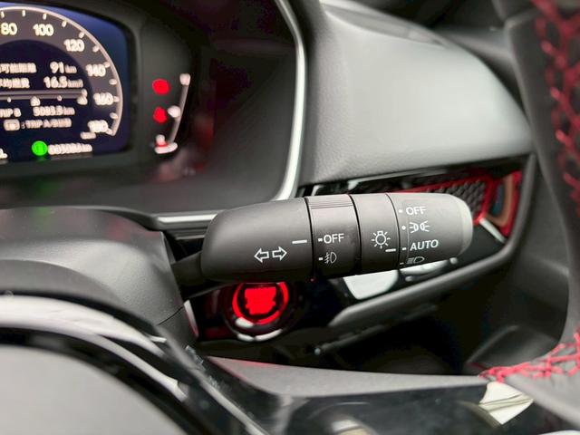 シビック ＲＳ　ドライブレコーダー　クリアランスソナー　オートクルーズコントロール　衝突被害軽減システム　ＬＥＤヘッドランプ　ＭＴ　スマートキー　盗難防止システム　衝突安全ボディ　ＡＢＳ　ＥＳＣ　エアコン（38枚目）