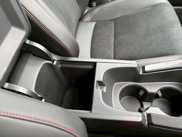 シビック ＲＳ　ドライブレコーダー　クリアランスソナー　オートクルーズコントロール　衝突被害軽減システム　ＬＥＤヘッドランプ　ＭＴ　スマートキー　盗難防止システム　衝突安全ボディ　ＡＢＳ　ＥＳＣ　エアコン（55枚目）