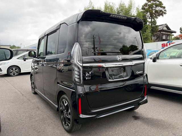 Ｎ－ＢＯＸカスタム Ｇ・Ｌターボホンダセンシング　ドライブレコーダー　ＥＴＣ　バックカメラ　両側電動スライドドア　ナビ　ＴＶ　クリアランスソナー　アダプティブクルーズコントロール　レーンアシスト　衝突被害軽減システム　オートライト　ＬＥＤヘッドランプ（7枚目）