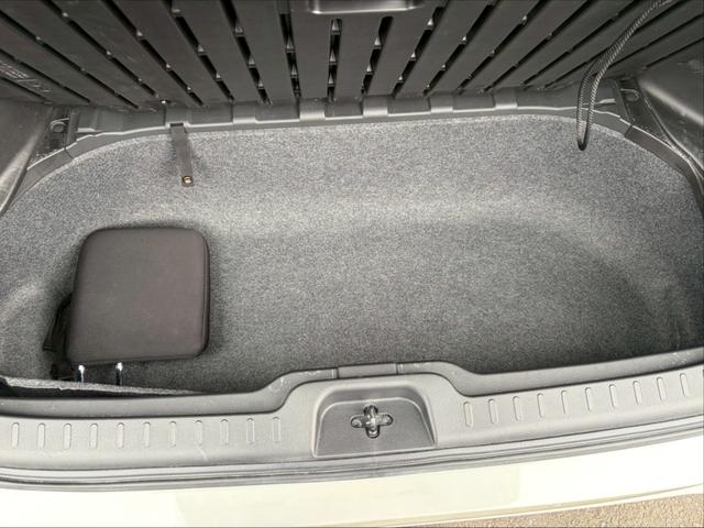 セレナ ハイウェイスター　ＶセレクションＩＩ　ドライブレコーダー　ＥＴＣ　フロントカメラ　ナビ　ＴＶ　クリアランスソナー　オートクルーズコントロール　パークアシスト　衝突被害軽減システム　両側電動スライドドア　オートライト　ＬＥＤヘッドランプ（20枚目）