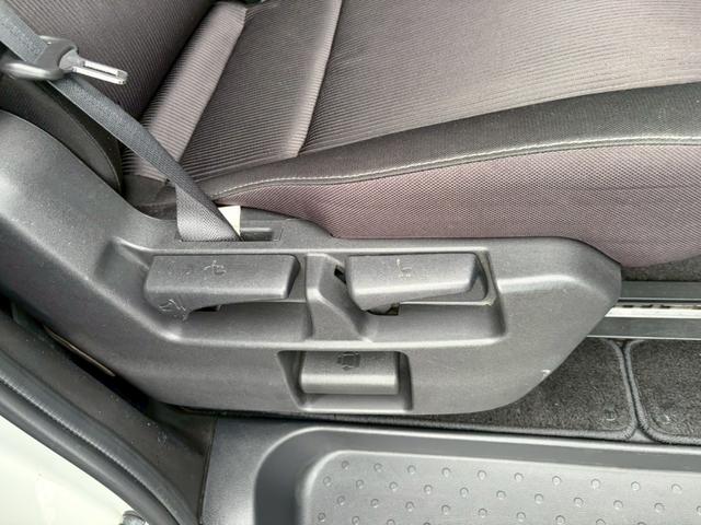 セレナ ハイウェイスター　ＶセレクションＩＩ　ドライブレコーダー　ＥＴＣ　フロントカメラ　ナビ　ＴＶ　クリアランスソナー　オートクルーズコントロール　パークアシスト　衝突被害軽減システム　両側電動スライドドア　オートライト　ＬＥＤヘッドランプ（24枚目）