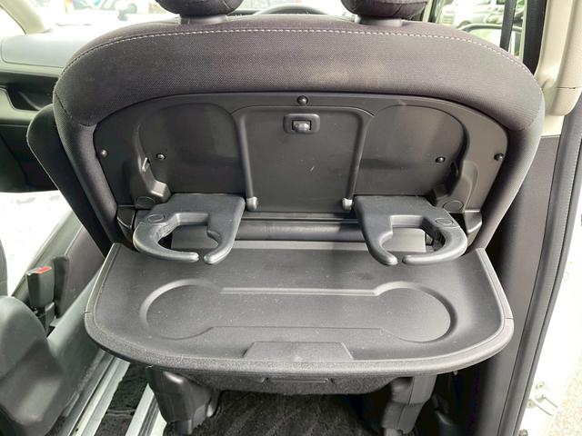 セレナ ハイウェイスター　ＥＴＣ　全周囲カメラ　ナビ　ＴＶ　オートクルーズコントロール　衝突被害軽減システム　両側電動スライドドア　オートライト　スマートキー　アイドリングストップ　３列シート　ウォークスルー　ＣＶＴ（34枚目）