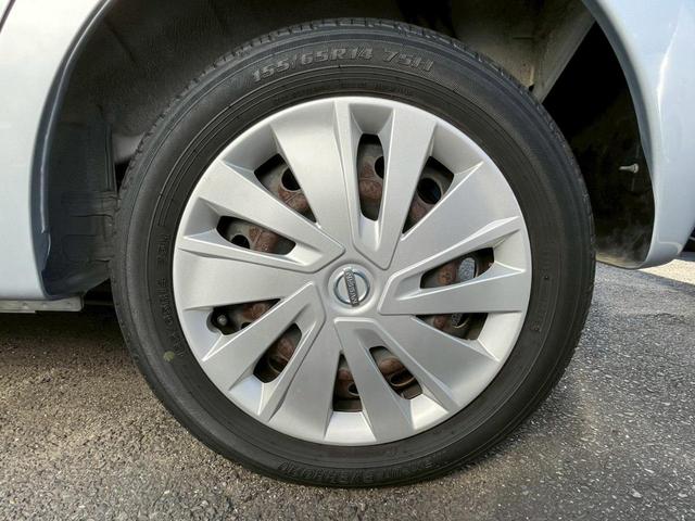 デイズ Ｘ　全周囲カメラ　ナビ　ＴＶ　スマートキー　アイドリングストップ　電動格納ミラー　ベンチシート　ＣＶＴ　盗難防止システム　ＡＢＳ　ＣＤ　ＵＳＢ　ミュージックプレイヤー接続可　衝突安全ボディ　エアコン（12枚目）