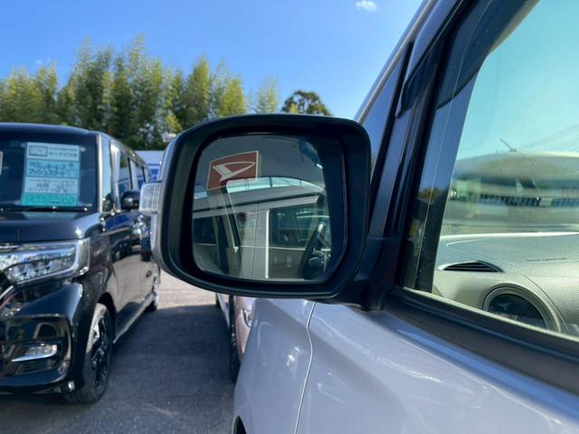 デイズ Ｘ　全周囲カメラ　ナビ　ＴＶ　スマートキー　アイドリングストップ　電動格納ミラー　ベンチシート　ＣＶＴ　盗難防止システム　ＡＢＳ　ＣＤ　ＵＳＢ　ミュージックプレイヤー接続可　衝突安全ボディ　エアコン（16枚目）