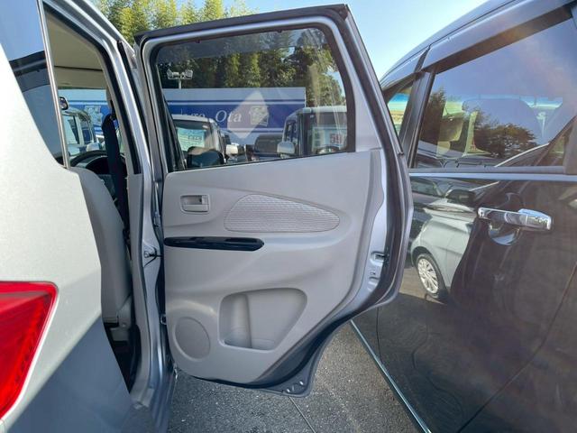 デイズ Ｘ　全周囲カメラ　ナビ　ＴＶ　スマートキー　アイドリングストップ　電動格納ミラー　ベンチシート　ＣＶＴ　盗難防止システム　ＡＢＳ　ＣＤ　ＵＳＢ　ミュージックプレイヤー接続可　衝突安全ボディ　エアコン（23枚目）