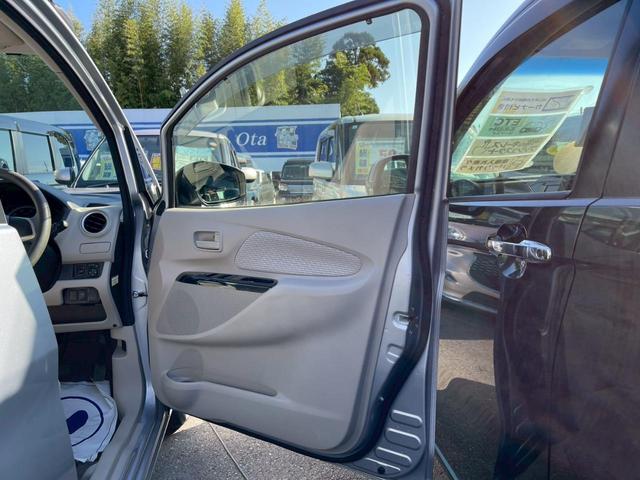 デイズ Ｘ　全周囲カメラ　ナビ　ＴＶ　スマートキー　アイドリングストップ　電動格納ミラー　ベンチシート　ＣＶＴ　盗難防止システム　ＡＢＳ　ＣＤ　ＵＳＢ　ミュージックプレイヤー接続可　衝突安全ボディ　エアコン（30枚目）