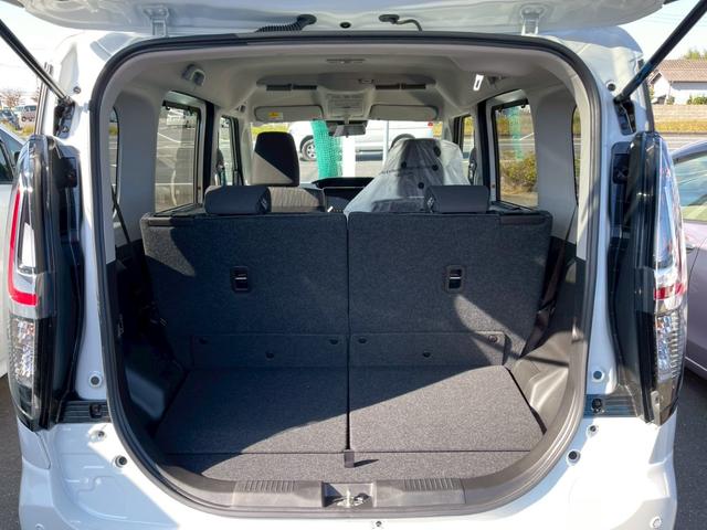 ソリオ ハイブリッドMZ 全周囲カメラ ナビ TV クリアランスソナー オートクルーズコントロール レーンアシスト 衝突被害軽減システム 両側電動スライドドア オートライト LEDヘッドランプ スマートキー(18枚目)