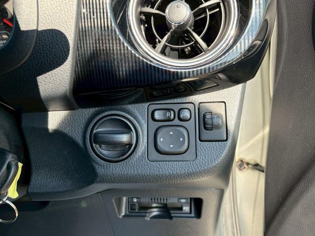 ご覧いただきありがとうございます♪気になったお車がありましたらお気軽にお電話をください♪