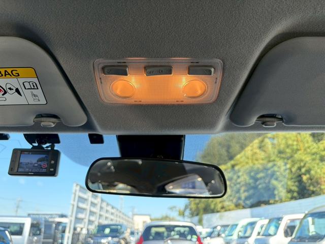 すぐにご来店頂けない場合や遠方にお住まいの方、車両状態の詳細が知りたい方はお気軽にご連絡下さい♪