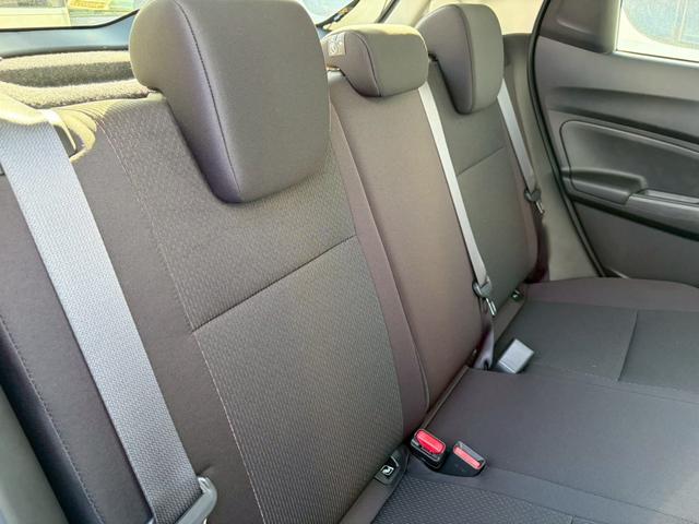 スイフトスポーツ ベースグレード　クリアランスソナー　オートクルーズコントロール　レーンアシスト　衝突被害軽減システム　アルミホイール　オートライト　ＬＥＤヘッドランプ　スマートキー　電動格納ミラー　シートヒーター　ＭＴ（28枚目）