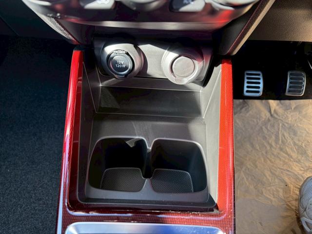 スイフトスポーツ ベースグレード　クリアランスソナー　オートクルーズコントロール　レーンアシスト　衝突被害軽減システム　アルミホイール　オートライト　ＬＥＤヘッドランプ　スマートキー　電動格納ミラー　シートヒーター　ＭＴ（49枚目）