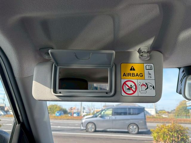 スイフトスポーツ ベースグレード　クリアランスソナー　オートクルーズコントロール　レーンアシスト　衝突被害軽減システム　アルミホイール　オートライト　ＬＥＤヘッドランプ　スマートキー　電動格納ミラー　シートヒーター　ＭＴ（56枚目）