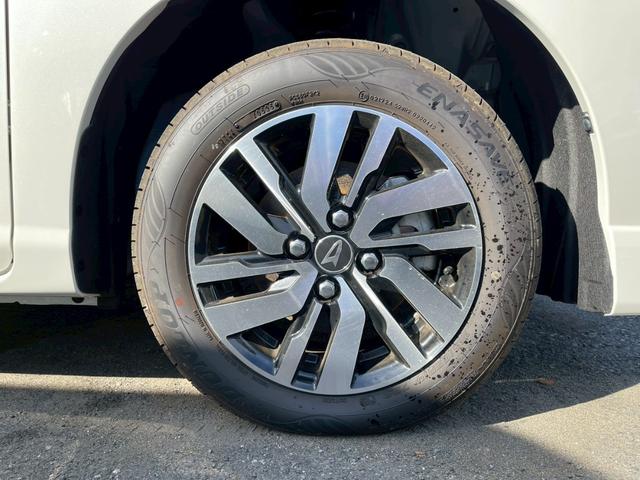 トール カスタムＧ　バックカメラ　ＴＶ　両側電動スライドドア　クリアランスソナー　オートクルーズコントロール　衝突被害軽減システム　アルミホイール　オートライト　ＬＥＤヘッドランプ　スマートキー　アイドリングストップ（10枚目）