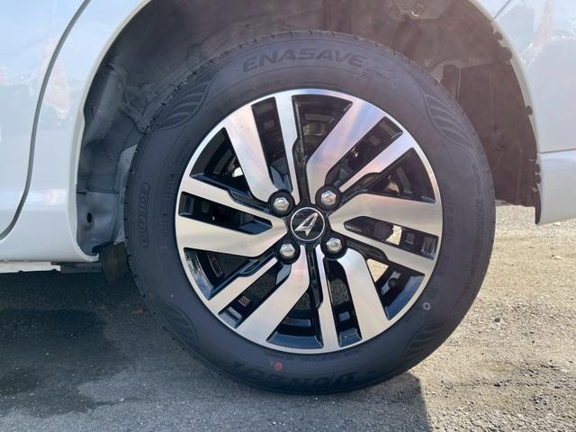 トール カスタムＧ　バックカメラ　ＴＶ　両側電動スライドドア　クリアランスソナー　オートクルーズコントロール　衝突被害軽減システム　アルミホイール　オートライト　ＬＥＤヘッドランプ　スマートキー　アイドリングストップ（13枚目）