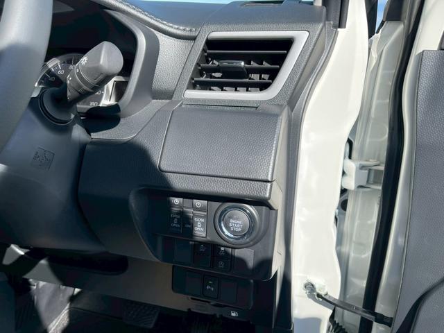 トール カスタムＧ　バックカメラ　ＴＶ　両側電動スライドドア　クリアランスソナー　オートクルーズコントロール　衝突被害軽減システム　アルミホイール　オートライト　ＬＥＤヘッドランプ　スマートキー　アイドリングストップ（46枚目）