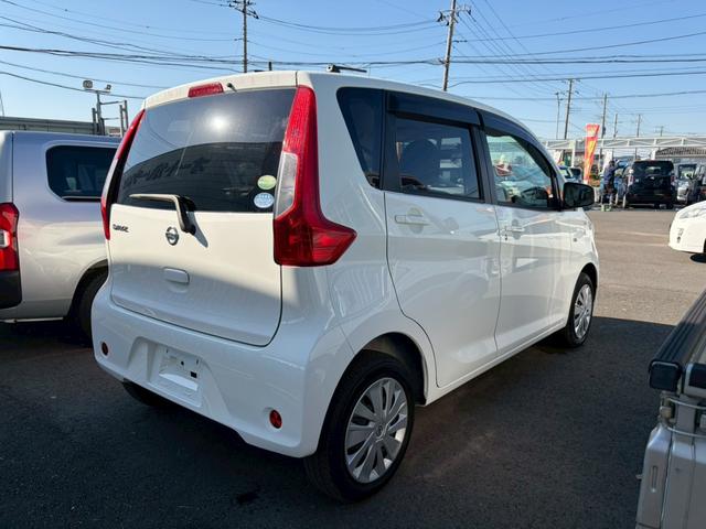 デイズ J ナビ TV キーレスエントリー 電動格納ミラー ベンチシート CVT ABS ESC CD USB ミュージックプレイヤー接続可 衝突安全ボディ エアコン パワーステアリング パワーウィンドウ(6枚目)