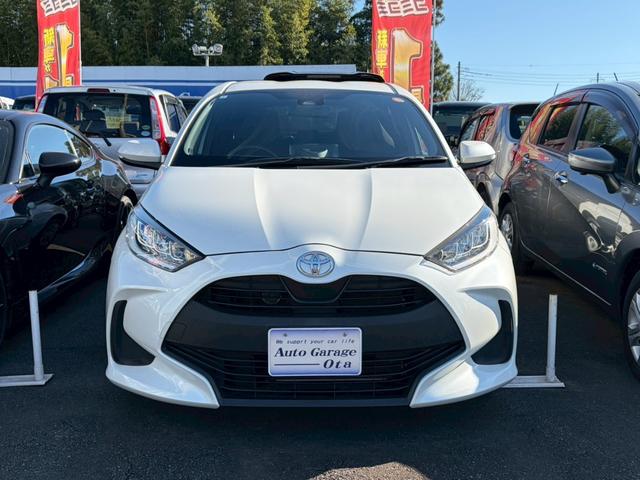 ヤリス G バックカメラ 衝突被害軽減システム スマートキー 電動格納ミラー CVT 盗難防止システム 衝突安全ボディ ABS ESC USB Bluetooth エアコン パワーステアリング パワーウィンドウ(3枚目)