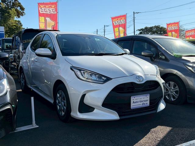 ヤリス G バックカメラ 衝突被害軽減システム スマートキー 電動格納ミラー CVT 盗難防止システム 衝突安全ボディ ABS ESC USB Bluetooth エアコン パワーステアリング パワーウィンドウ(4枚目)