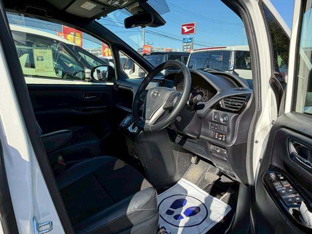 ノア Ｓｉ　ダブルバイビーＩＩ　ＥＴＣ　クリアランスソナー　オートクルーズコントロール　レーンアシスト　衝突被害軽減システム　両側電動スライドドア　オートマチックハイビーム　ＬＥＤヘッドランプ　スマートキー　アイドリングストップ（7枚目）