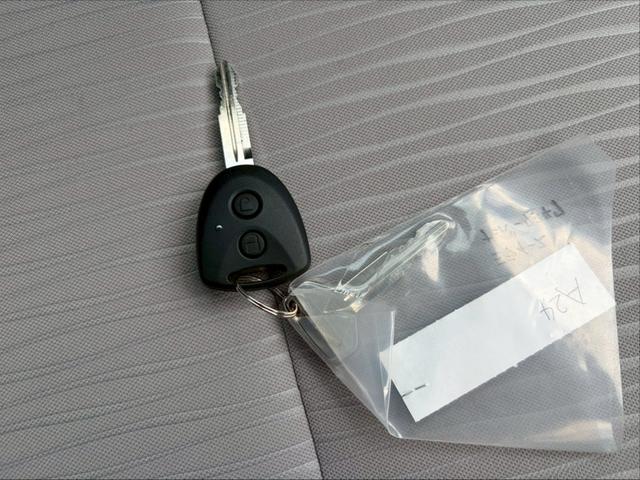 ミライース Ｘ　ＳＡＩＩＩ　バックカメラ　クリアランスソナー　衝突被害軽減システム　オートマチックハイビーム　オートライト　ＬＥＤヘッドランプ　キーレスエントリー　アイドリングストップ　電動格納ミラー　ＣＶＴ　盗難防止システム（55枚目）