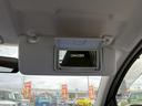ベースグレード　オートライト　ＨＩＤ　スマートキー　電動格納ミラー　ＭＴ　盗難防止システム　ＡＢＳ　ＥＳＣ　ＵＳＢ　アルミホイール　衝突安全ボディ　エアコン　パワーステアリング　パワーウィンドウ（50枚目）