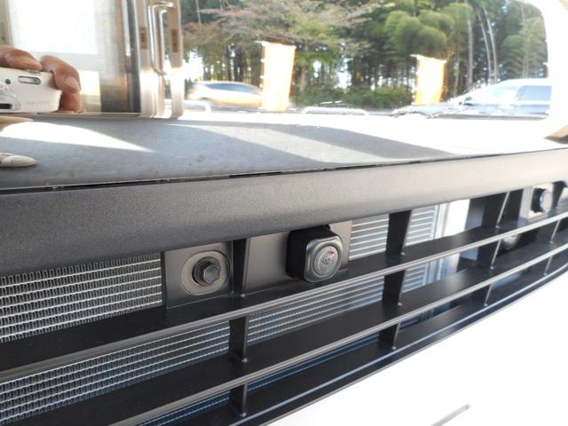 ハイエースバン スーパーＧＬ　ダークプライムＩＩ　登録済み未使用車　ＬＥＤヘッドライト　両側パワースライド　パノラミックビューカメラ　純正フロアマット　トヨタセーフティセンス（7枚目）