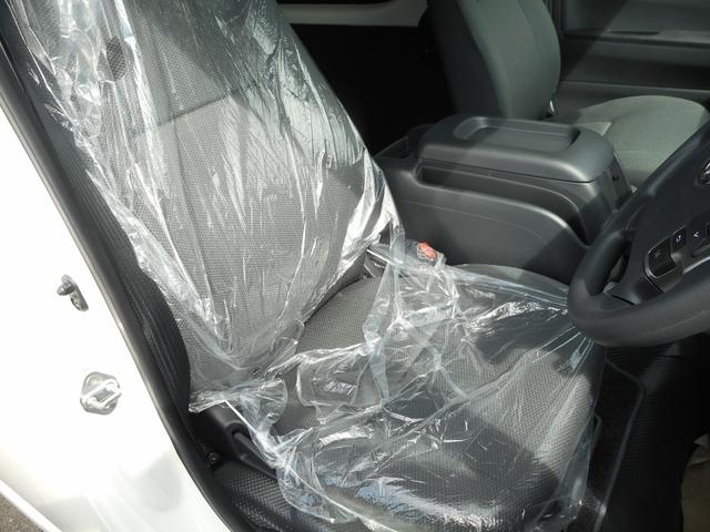 ハイエースバン ＳロングワイドＤＸ　ＧＬパッケージ　ディーゼル４ＷＤ　ＬＥＤヘッドランプ　パノラミックビューカメラ　リアエアコン　リアヒーター　助手席側ＳＲＳエアーバッグプリテンショナー＆フォースリミッター付き　スライドドアイージークローザー　マット（21枚目）